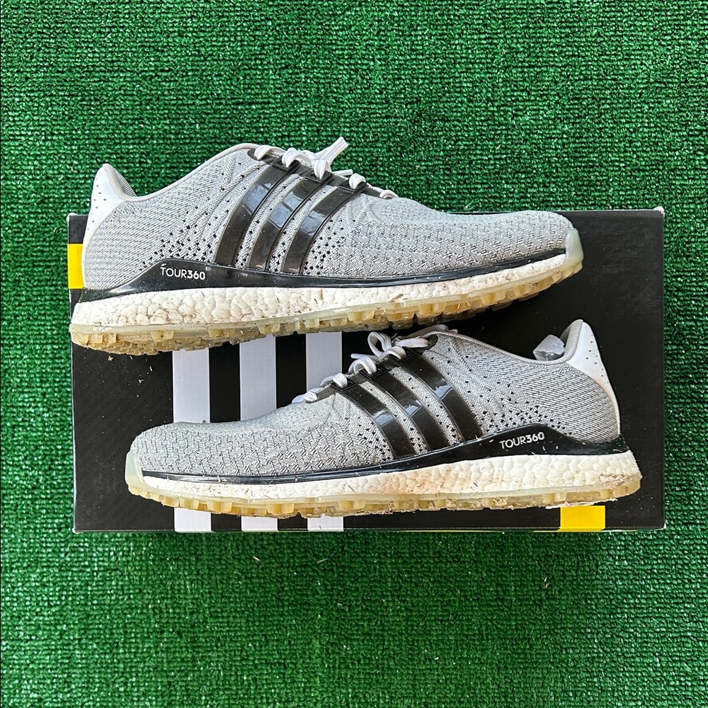 Adidas Tour360 XT-SL TEX Spikeless Golf shoes size 9.5